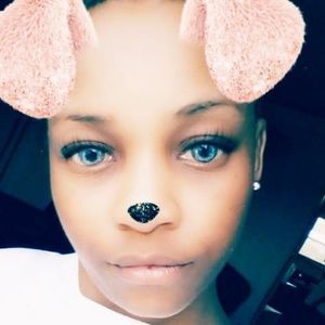 Meet your Posher, Belle